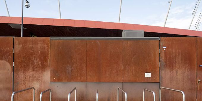 Leeres Stadion Letzigrund in Zürich: Der Bundesrat will Sportclubs neu auch mit à-fonds-perdu-Beiträgen unter die Arme greifen. (Archivbild) Bundesrat Sportklubs Härtefall