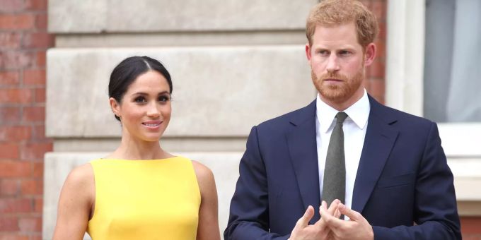 Prinz Harry will in einem Buch über Prinz Charles auspacken. meghan markle