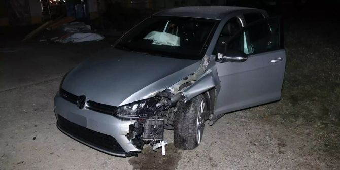 Unfallfahrzeug bei der Bleiche