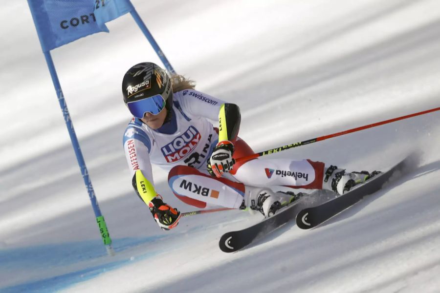 Erst siegt die Tessinerin im Super-G, vor Landsfrau Corinne Suter.