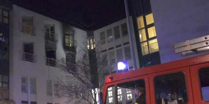 Der Sachschaden bei dem Brand in der Uniklinik Giessen wird auf etwa eine Million Euro geschätzt. Foto: -/5vision.media/dpa Der Sachschaden bei dem Brand in der Uniklinik Giessen wird auf etwa eine Million Euro geschätzt. Foto: -/5vision.media/dpa