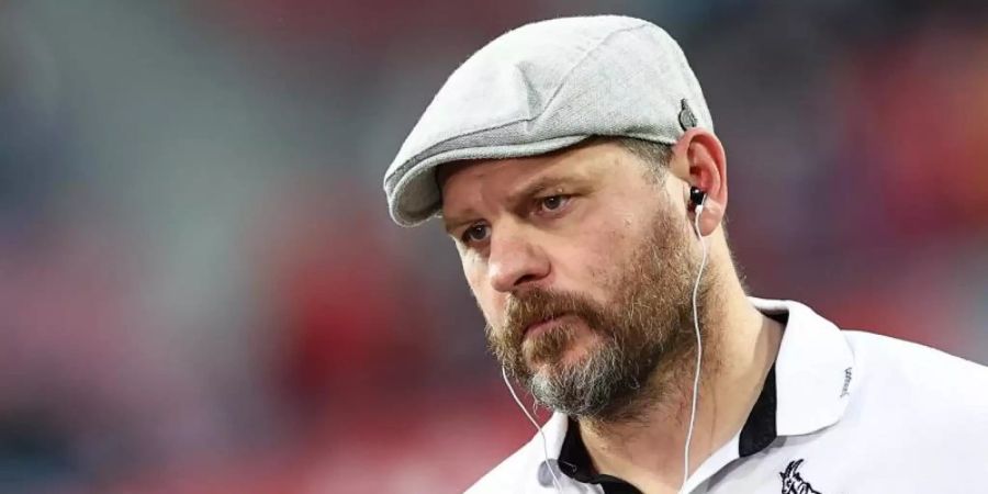 Hat nach eigenen Worten sogar schon die Booster-Impfung erhalten: Kölns Trainer Steffen Baumgart. Foto: Rolf Vennenbernd/dpa