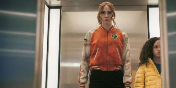 Sam (Karen Gillan) kümmert sich um die kleine Emily (Chloe Coleman). Foto: StudioCanal/dpa Sam (Karen Gillan) kümmert sich um die kleine Emily (Chloe Coleman). Foto: StudioCanal/dpa