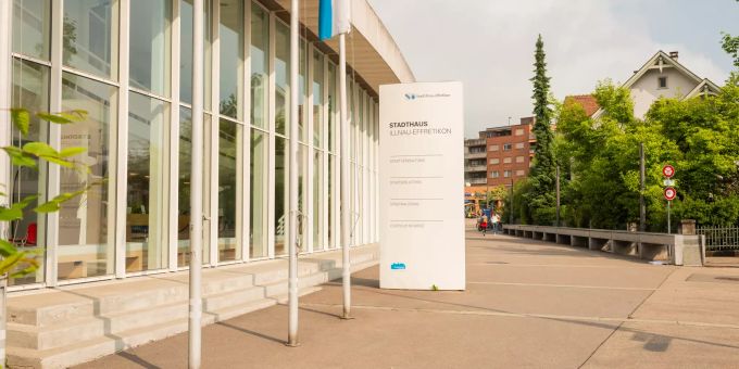 Stadtverwaltung Illnau-Effretikon. Stadtverwaltung Illnau-Effretikon.