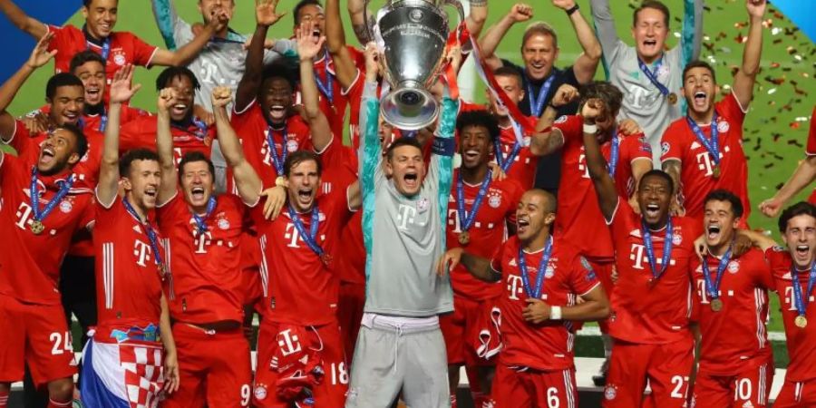 Triple-Sieger, Weltfussballer, Welttorhüter: Der FC Bayern München räumte 2020 alles ab. Foto: Julian Finney/Getty Images via UEFA/dpa