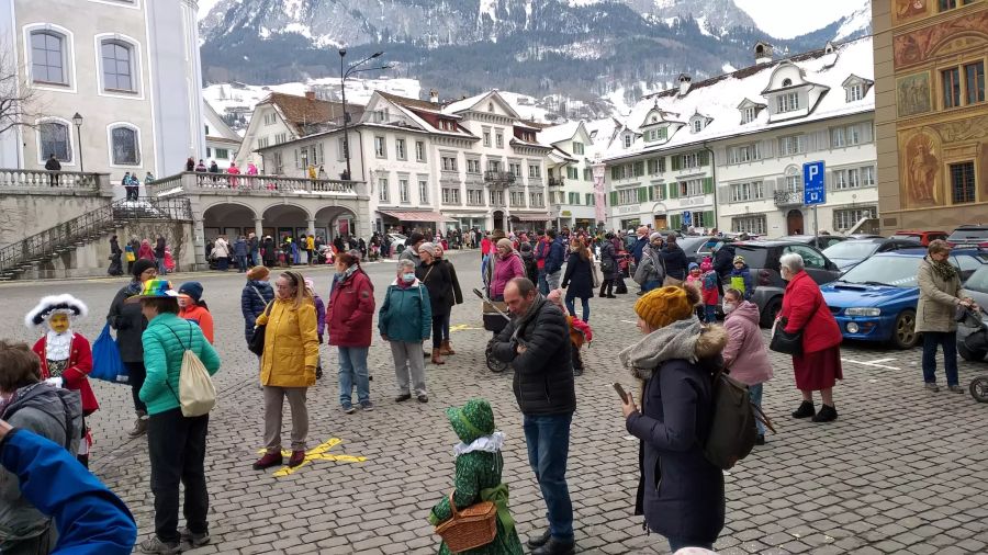 Die Fasnächtler trugen teils keine Schutzmasken.