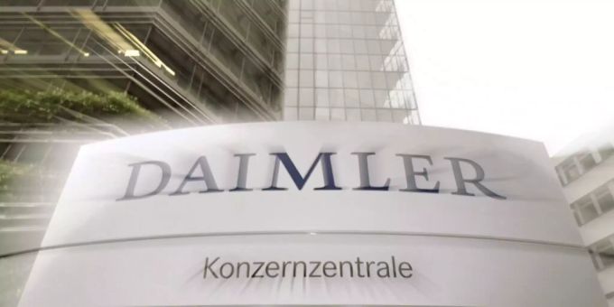 Die Daimler AG steigerte den Gewinn 2020 deutlich und will nun nachhaltiger werden. (Archivbild) daimler ag