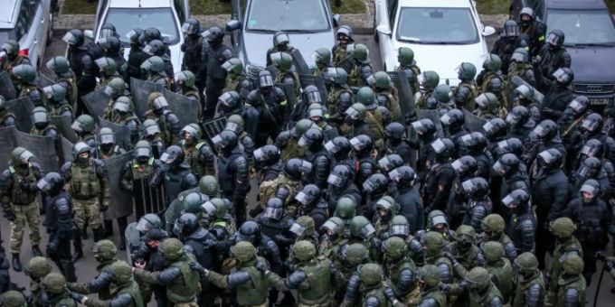 Sicherheitskräfte bereiten sich auf Auflösung von Protesten vor Sicherheitskräfte bereiten sich auf Auflösung von Protesten vor