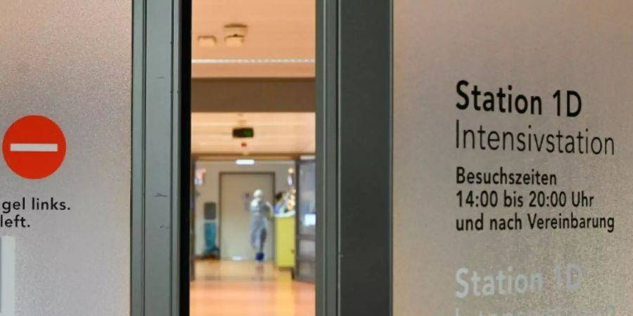 Eingang von Intensivstation in Stuttgart