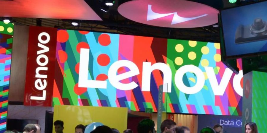 Neben dem Boom bei den Geschäftskunden erlebte Lenovo in Deutschland auch deutliche Zuwächse bei Privatkunden,. Foto: Andrej Sokolow/dpa