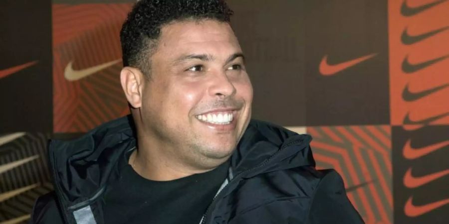 Der ehemalige Weltfussballer Ronaldo glaubt an eine brasilianische Überraschung bei der Club-WM. Foto: Vianney Le Caer/Invision/AP/dpa