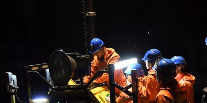 Rettungskräfte an der Diaoshuigong-Grube Rettungskräfte an der Diaoshuigong-Grube