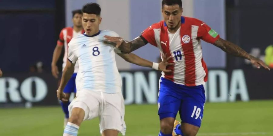 Verletzte sich in der WM-Quali gegen Paraguay schwer: Exequiel Palacios (l). Foto: Damian Dopacio/Noticias Argentinas/pool/ARGRA/telam/dpa