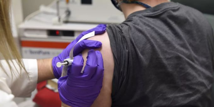 Eine Impfung gegen das Coronavirus kommt in Grossbritannien noch in diesem Jahr. Coronavirus Impfung