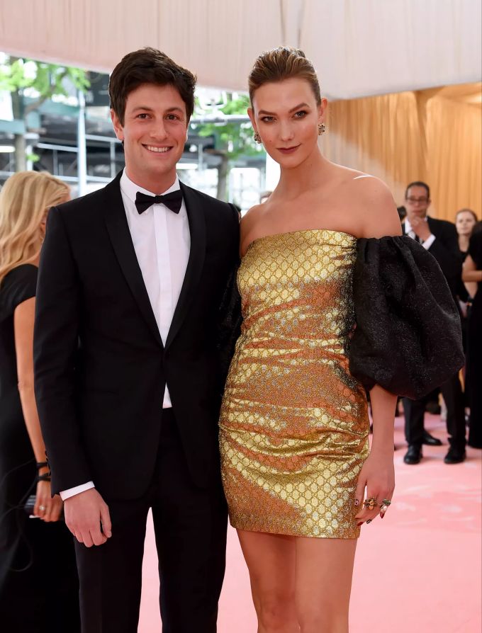Joshua Kushner und Supermodel Karlie Kloss an der Met-Gala 2019. ivanka trump