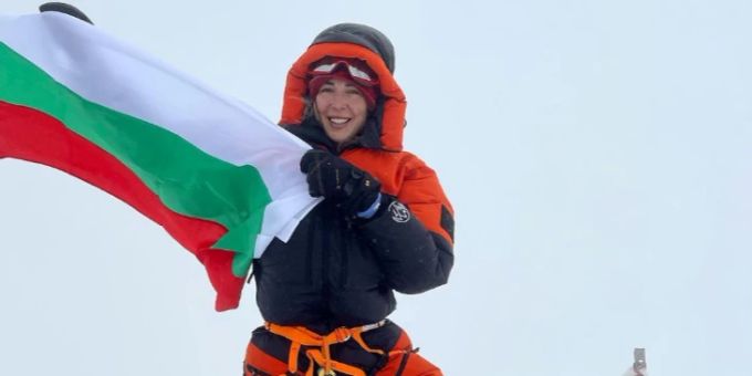 «Tagelang warten» - Silvia (37) stieg über toten Helfer am Berg K2