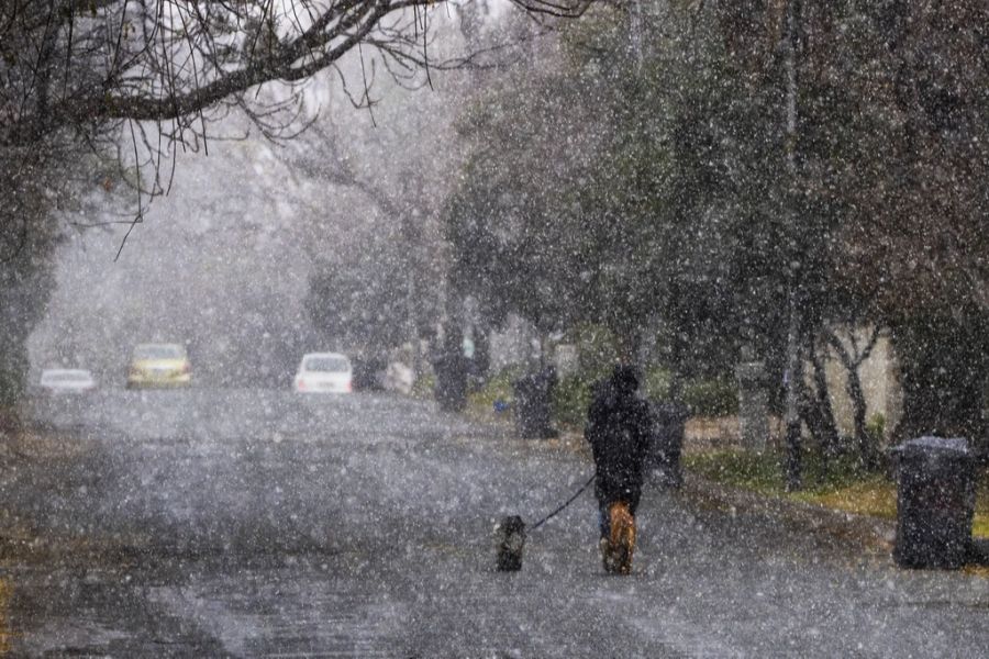 Eine Einwohnerin sagt: «Ich habe mein ganzes Leben lang in Johannesburg gelebt. Und das ist vielleicht das zweite Mal, dass ich Schnee gesehen habe.»