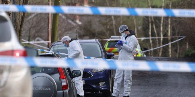 Im Februar war ein ranghoher Polizist in Nordirland niedergeschossen worden. Im Februar war ein ranghoher Polizist in Nordirland niedergeschossen worden.