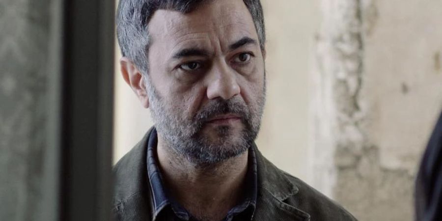 Alireza Sani Far als Reza in einer Szene des Films «Ballade von der weissen Kuh». Foto: Armin Jafari/Weltkino Filmverleih/dpa