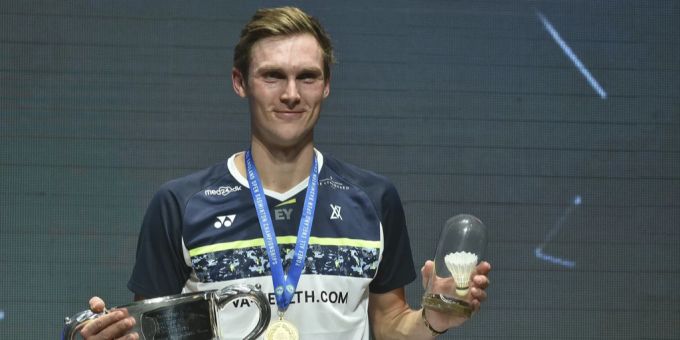 Olympiasieger Viktor Axelsen nimmt an den Swiss Open 2022 teil. Viktor Axelsen