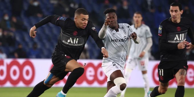 Kylian Mbappé in Action. Kylian Mbappé