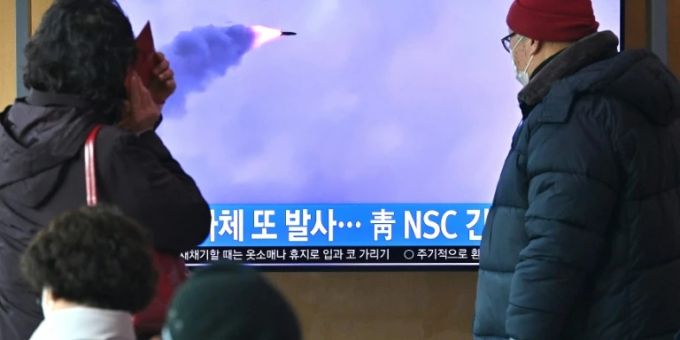 Seoul - Nordkorea feuert laut Südkorea erneut Geschoss ab