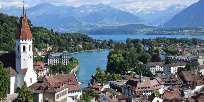 Blick Stadt Thun Thunersee