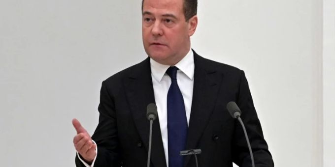 Dmitri Medwedew wird in seinen Äusserungen immer auffälliger. medwedew
