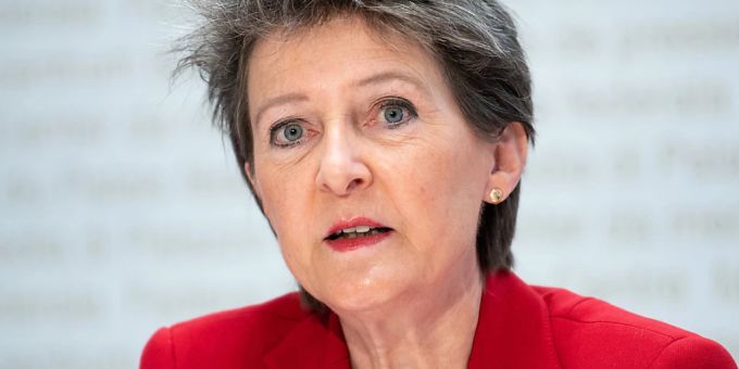 Dass das Stimmvolk anders als Bundesrat und Parlament entscheide, komme immer wieder vor, sagt Bundesrätin Simonetta Sommaruga. Deswegen müsse man keine Krise herbeireden. (Archivbild) Dass das Stimmvolk anders als Bundesrat und Parlament entscheide, komme immer wieder vor, sagt Bundesrätin Simonetta Sommaruga. Deswegen müsse man keine Krise herbeireden. (Archivbild)