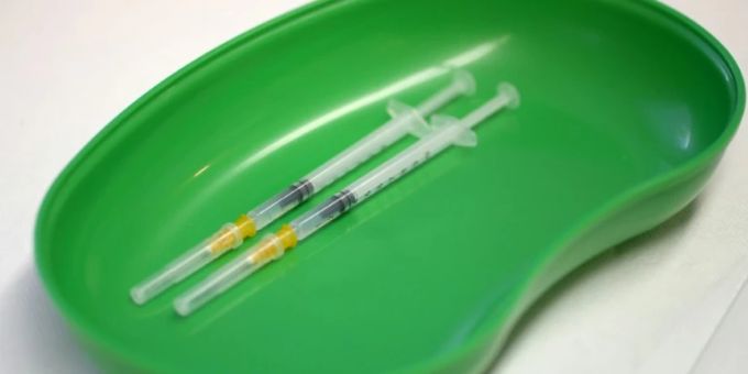 Spritzen mit Biontech-Impfstoff Spritzen mit Biontech-Impfstoff