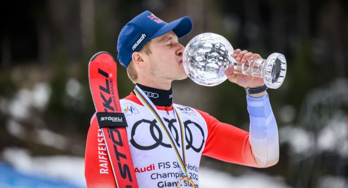 Nach einem überragenden Ski-Winter geniesst Marco Odermatt aktuell seine wohlverdienten Sommerferien. Marco Odermatt