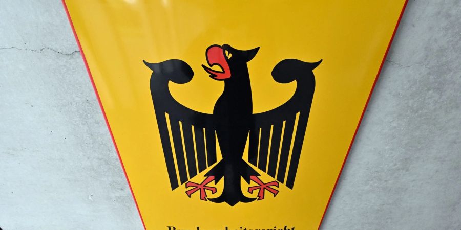 Die Entscheidung des Bundesarbeitsgerichts: Ja, die Klägerin, hat Arbeitnehmerstatus und damit Anspruch auf Mindestlohn.