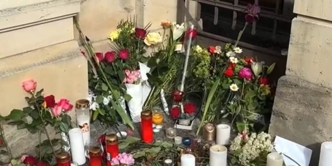 Blumenmeer - So sieht es heute vor Tina Turners (†83) Zürcher Villa aus