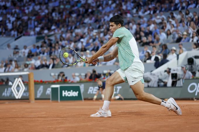 Carlos Alcaraz zeigt sich an den French Open weiter dominant. Carlos Alcaraz French Open