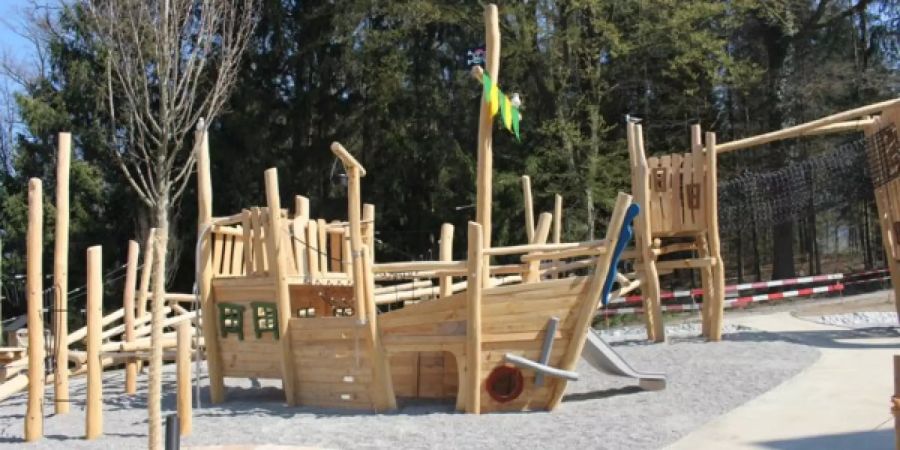 Die Waldoase im Schul- und Sportzentrum Hinterleisibach nimmt Form an.