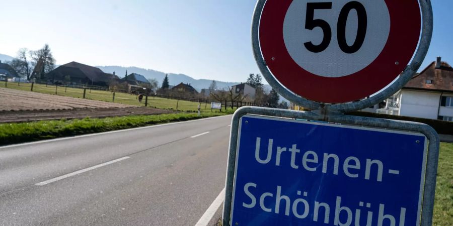 Ortstafel Urtenen-Schönbühl.