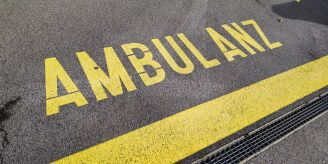 Schaffhausen - Autofahrer bei Frontalkollision mit Traktor verletzt
