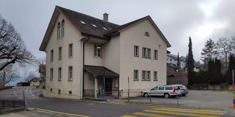 Schulhaus in Birrwil.
