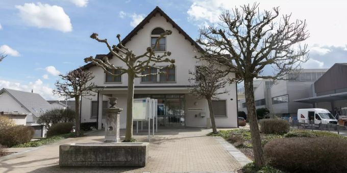 Die Gemeindeverwaltung Brunegg. Die Gemeindeverwaltung Brunegg.