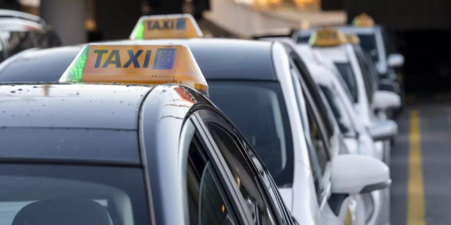 Taxi