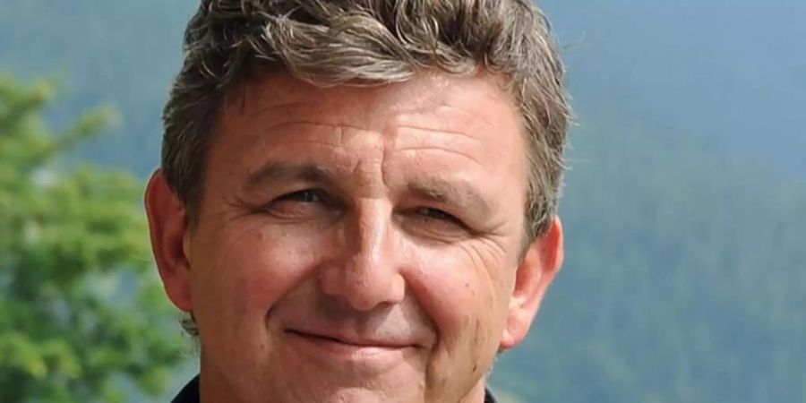 Der Schauspieler Hans Sigl ist und bleibt als Dr. Martin Gruber in der ZDF-Serie «Der Bergdoktor» ausgesprochen beliebt beim Publikum. Foto: Ursula Düren/dpa