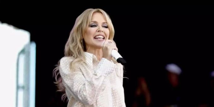 Kylie Minogue arbeitet an neuer Musik. kylie minogue