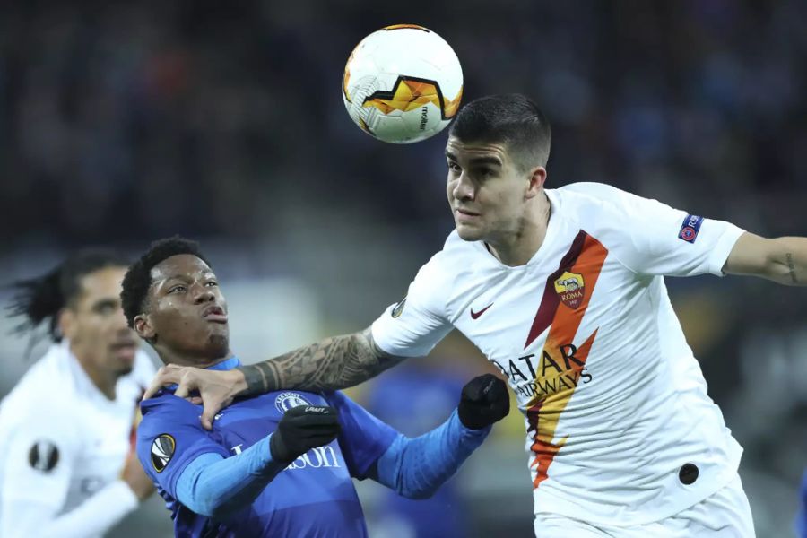 Der 23-jährige Innenverteidiger Gianluca Mancini trägt leihweise das Trikot der As Roma.