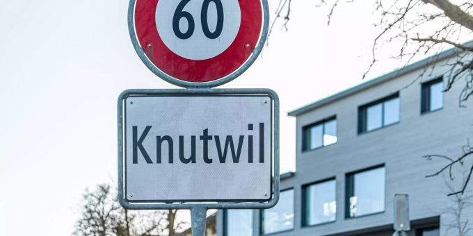 Einfahrtstrasse Richtung der Gemeinde Knutwil. Einfahrtstrasse Richtung der Gemeinde Knutwil.