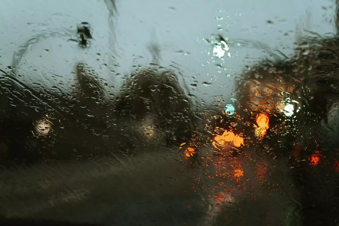 Sturm Klaus: Nebst orkanartigen Böen wird auch Regen erwartet. Wetter Regen