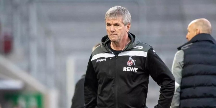 Hat noch Hoffnung auf den Kölner Klassenerhalt: FC-Coach Friedhelm Funkel. Foto: Matthias Balk/dpa