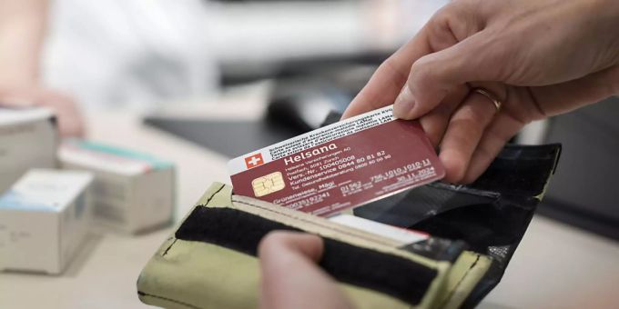 Krankenversicherte sollen leichter Geld aus zu viel geäufneten Reserven zurückerhalten. (Archivbild) Krankenversicherte sollen leichter Geld aus zu viel geäufneten Reserven zurückerhalten. (Archivbild)