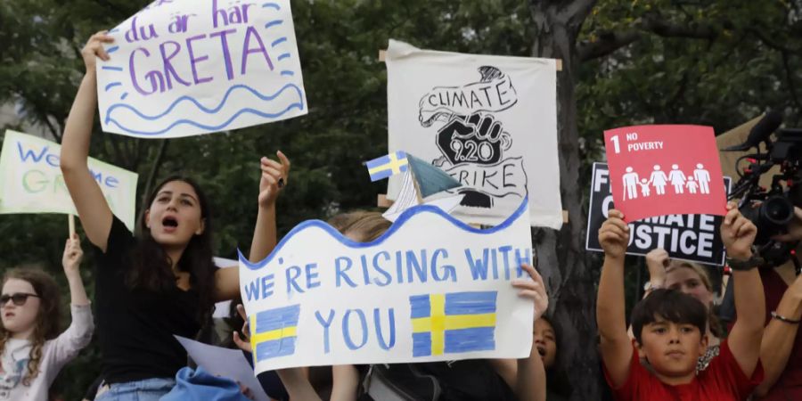 Greta Thunberg wurde in Manhattan von Hunderten Schaulustigen empfangen.