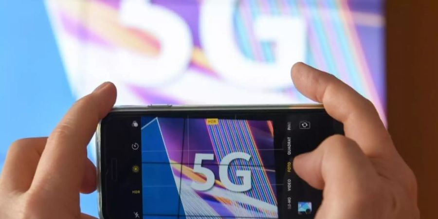 Nach dem Ende der 5G-Mobilfunkauktion: Firmen fangen an, den 5G-Netzstart vorzubereiten. Foto: Arne Dedert