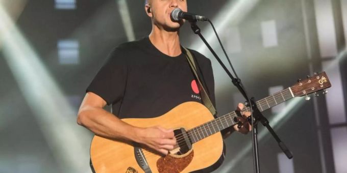 Der belgische Songwriter Milow beim Public Viewing zum ESC 2019 in hamburg. Foto: Daniel Bockwoldt Der belgische Songwriter Milow beim Public Viewing zum ESC 2019 in hamburg. Foto: Daniel Bockwoldt